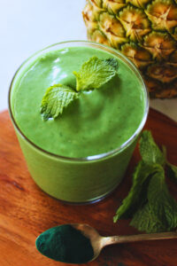 image of a creamy green smoothie