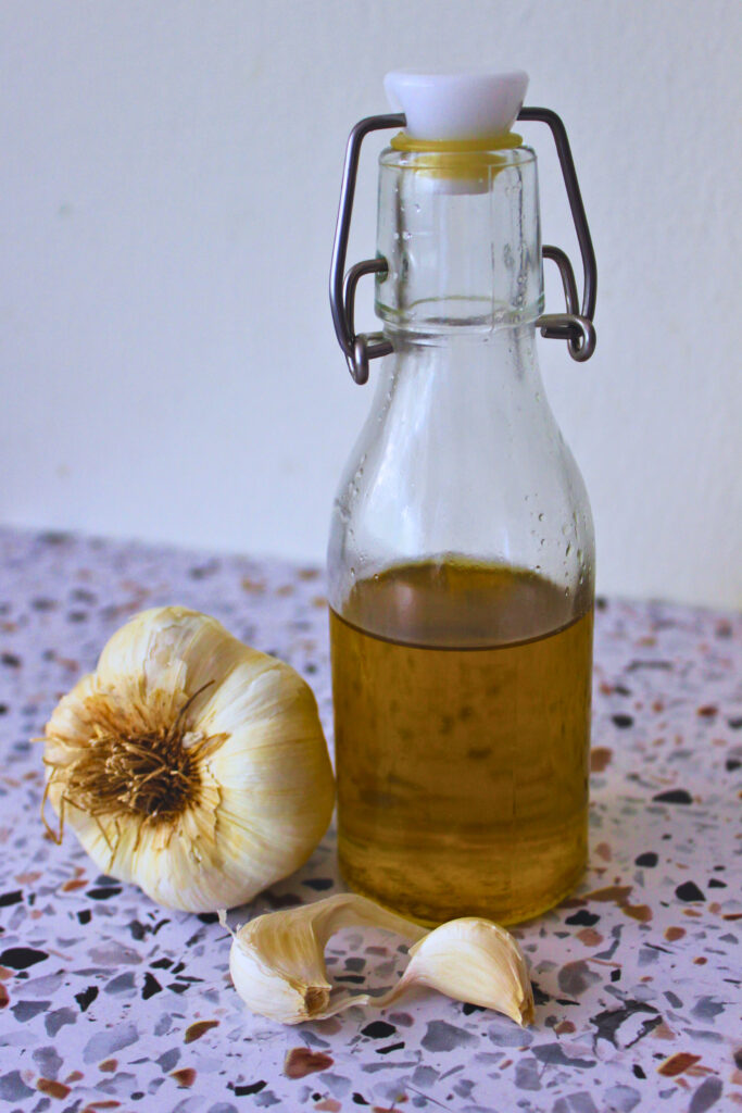 image of fresh garlic next to